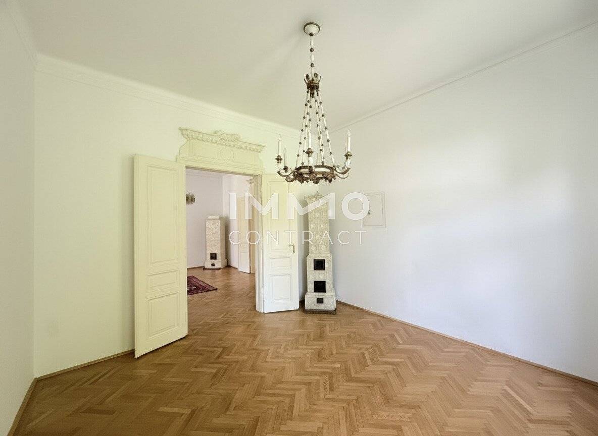 Apartment with private garden and sauna