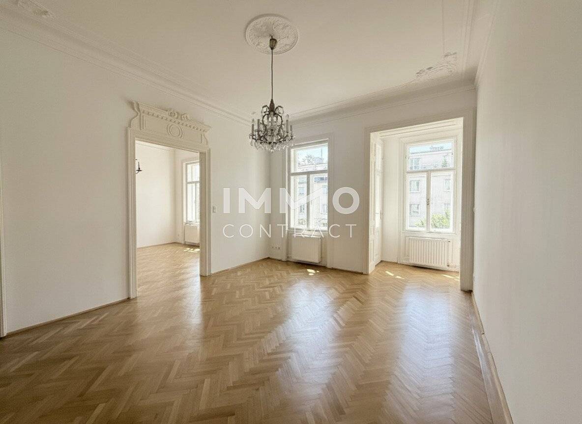 Apartment with private garden and sauna