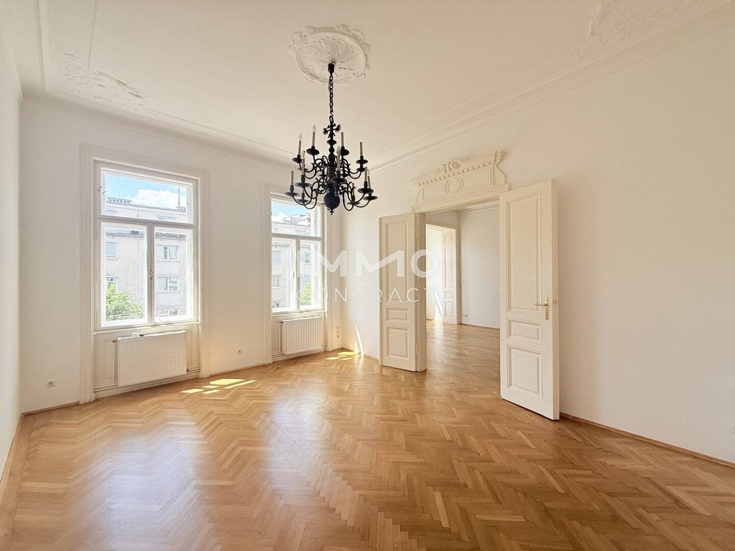 Apartment with private garden and sauna