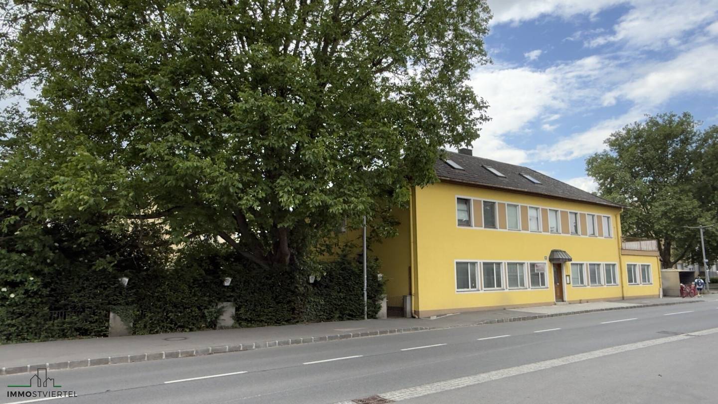 Zentral gelegenes Wohn und Geschäftshaus mit Garten und Terrassen