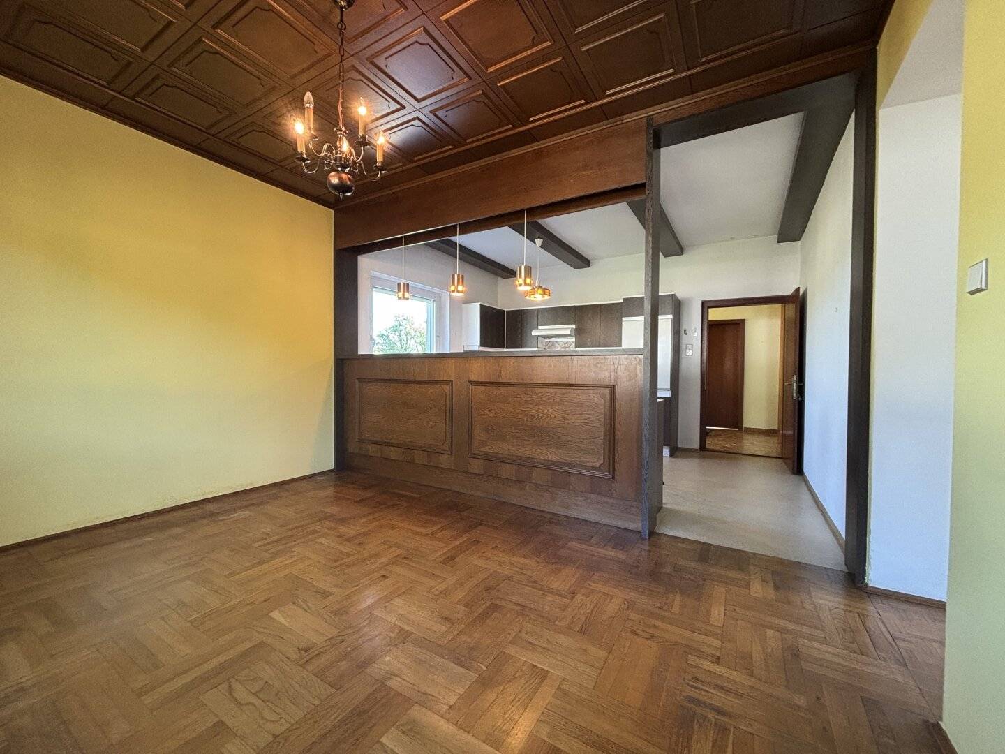 4-Zimmer-Haus mit Garten und Garage