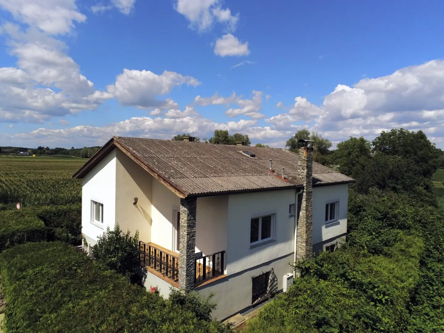 4-Zimmer-Haus mit Garten und Garage