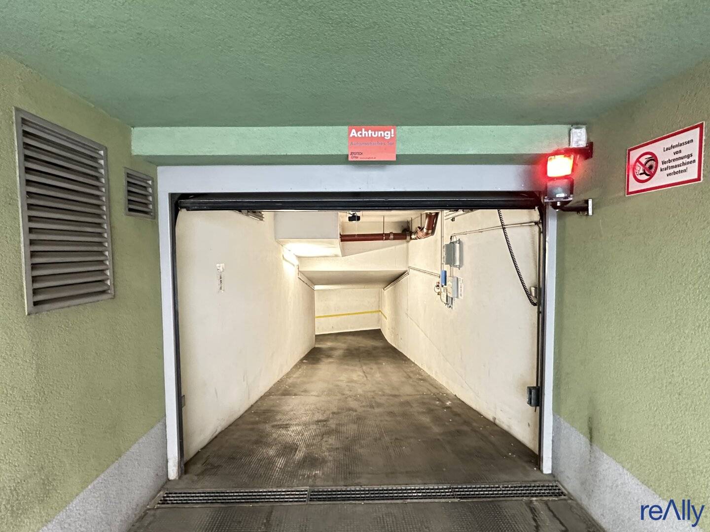 Underground garage duplex parking space in Millergasse, 1060 Vienna for rent