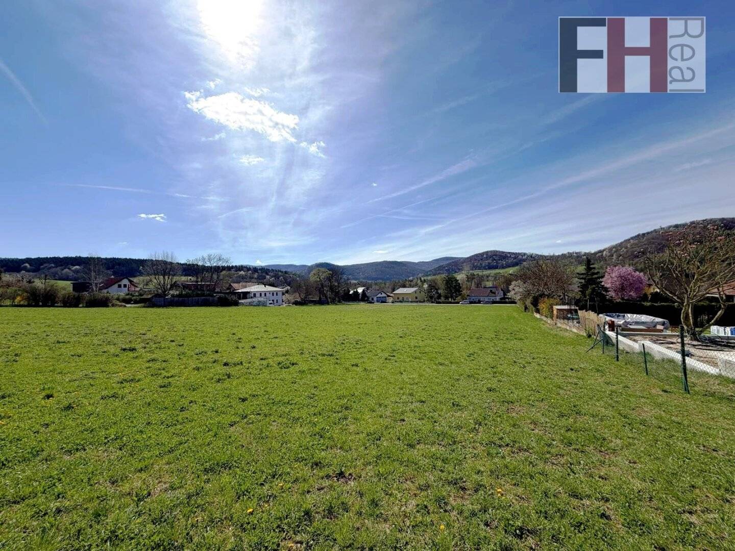 Development Plot 10.907 m² in Alland