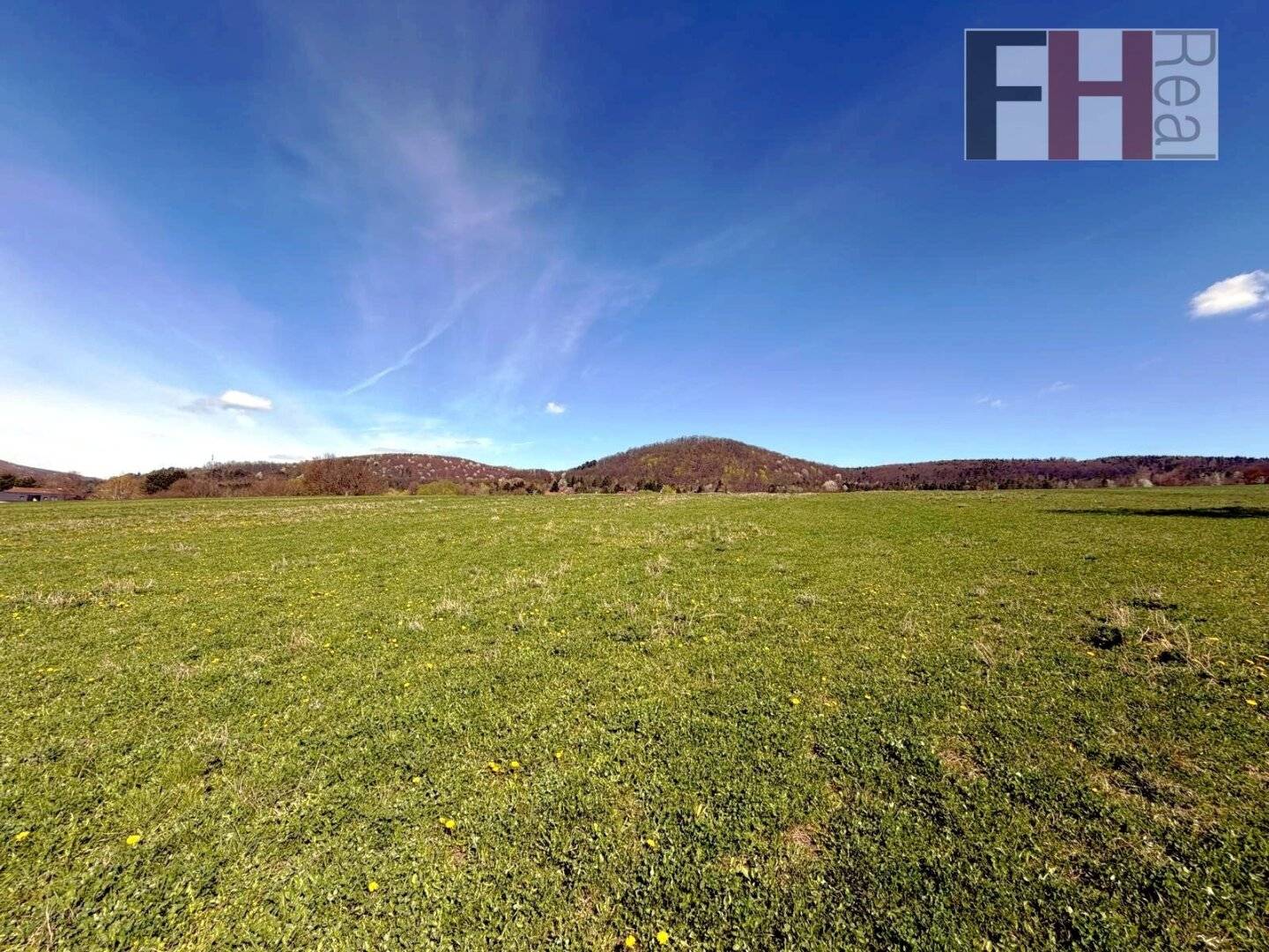 Development Plot 10.907 m² in Alland