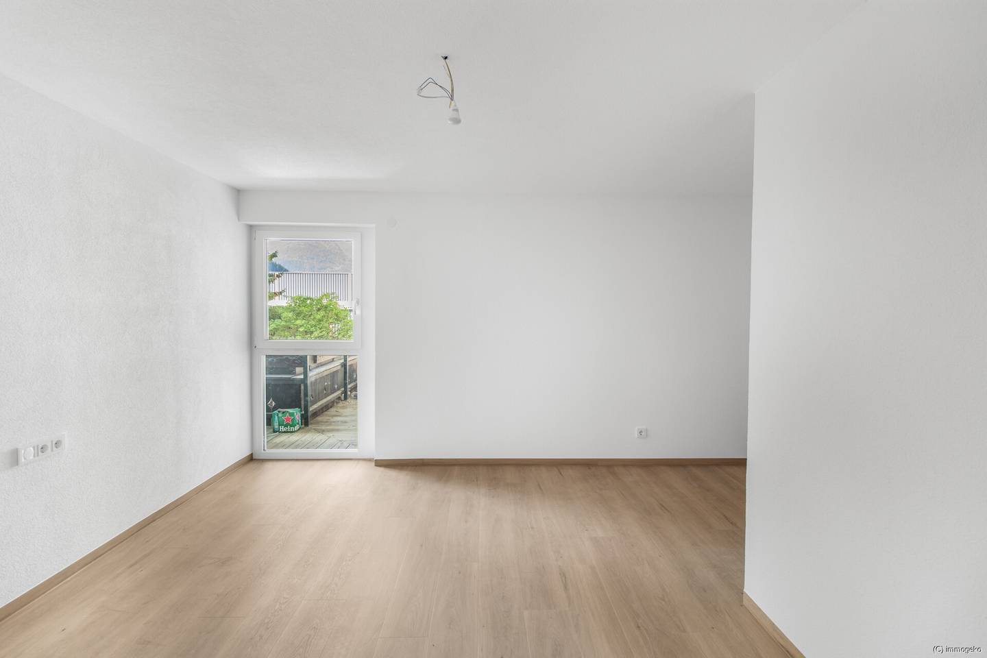 Renovated first occupancy Wohnung Stellplatz
