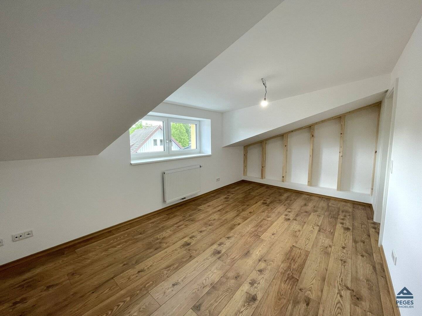 Zimmer 2, Dachgeschoss