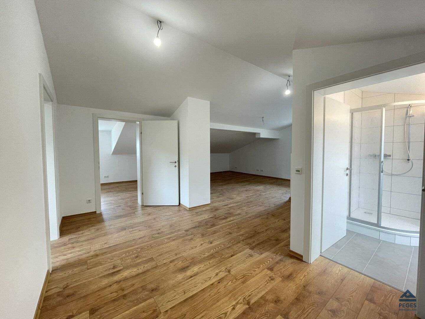 Wohn-/Essbereich mit Küche, Dachgeschoss