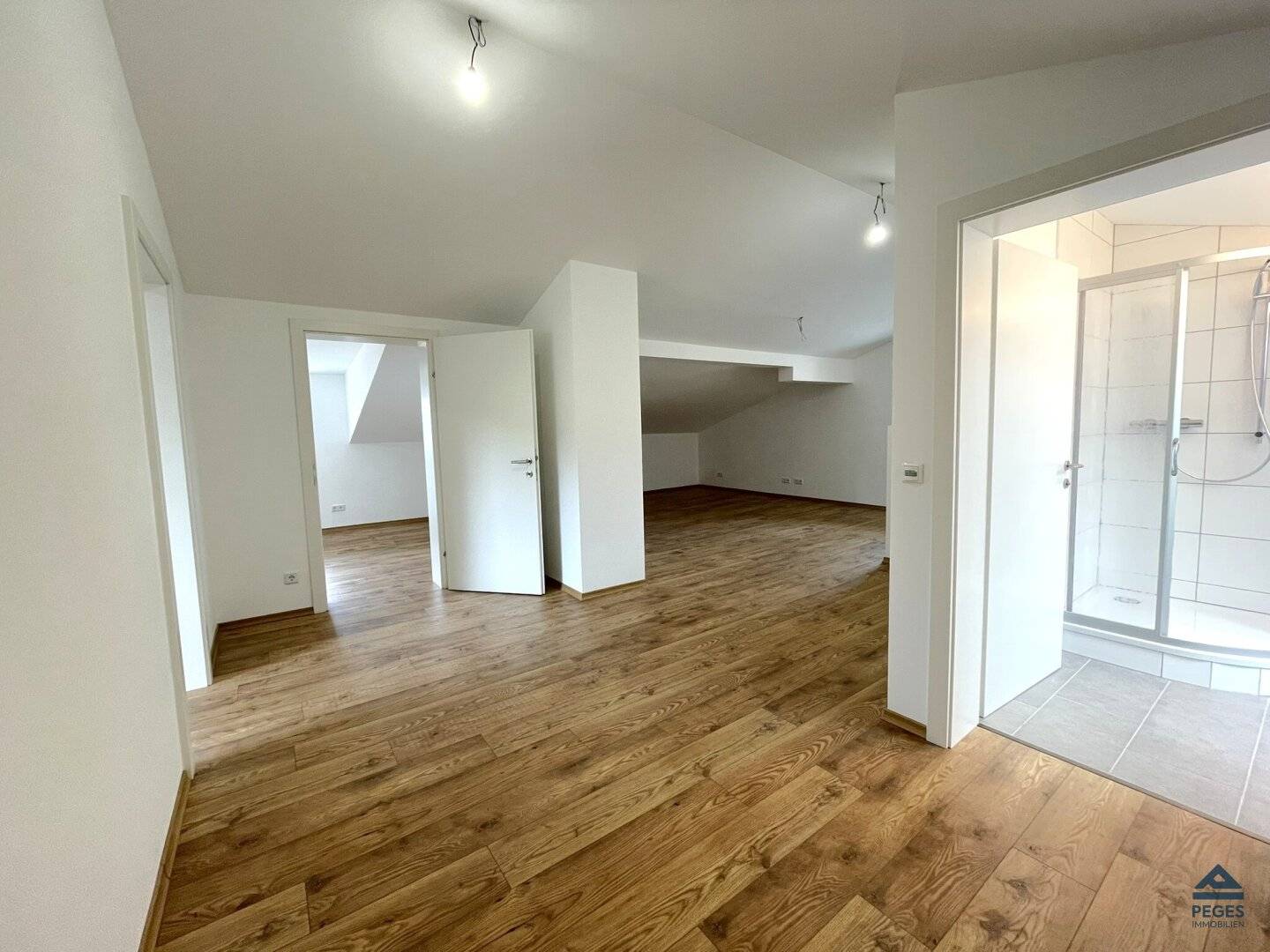 Wohn-/Essbereich mit Küche