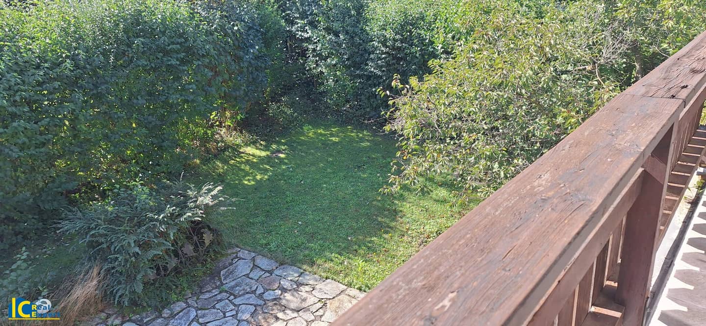 NEUER PREIS Raus ins Grüne, Familienidyll in Breitenfurt: Gepflegtes Familienhaus mit 7 Zimmern, Garten und Garage!
