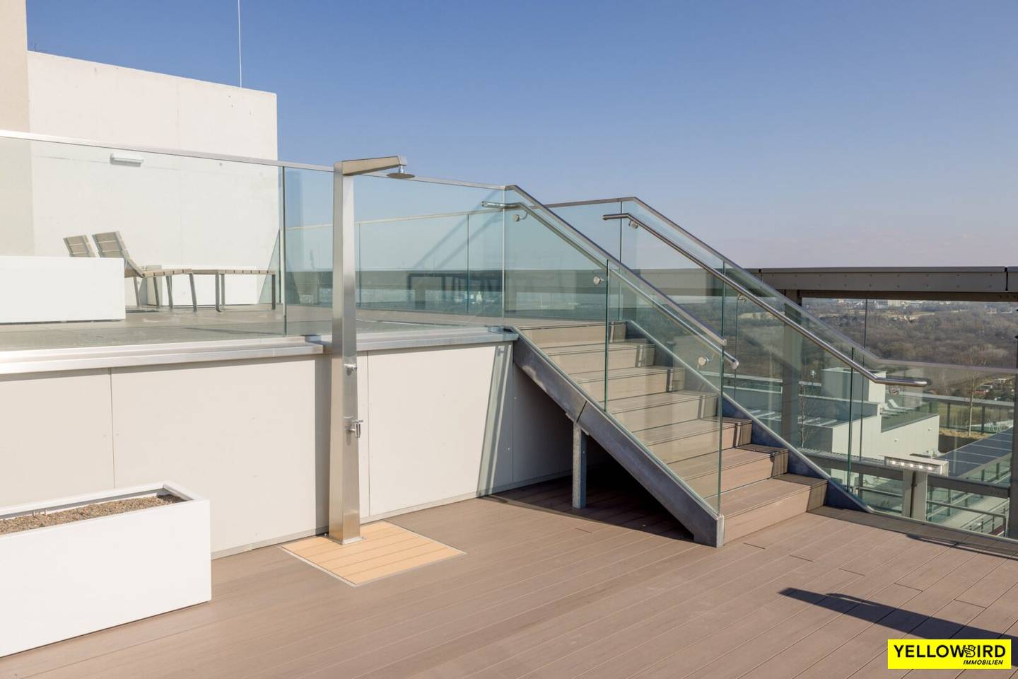 Apartment with large terrace southwest orientation