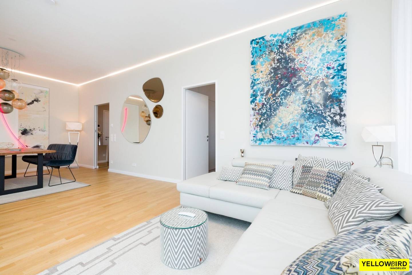 Apartment with large terrace southwest orientation