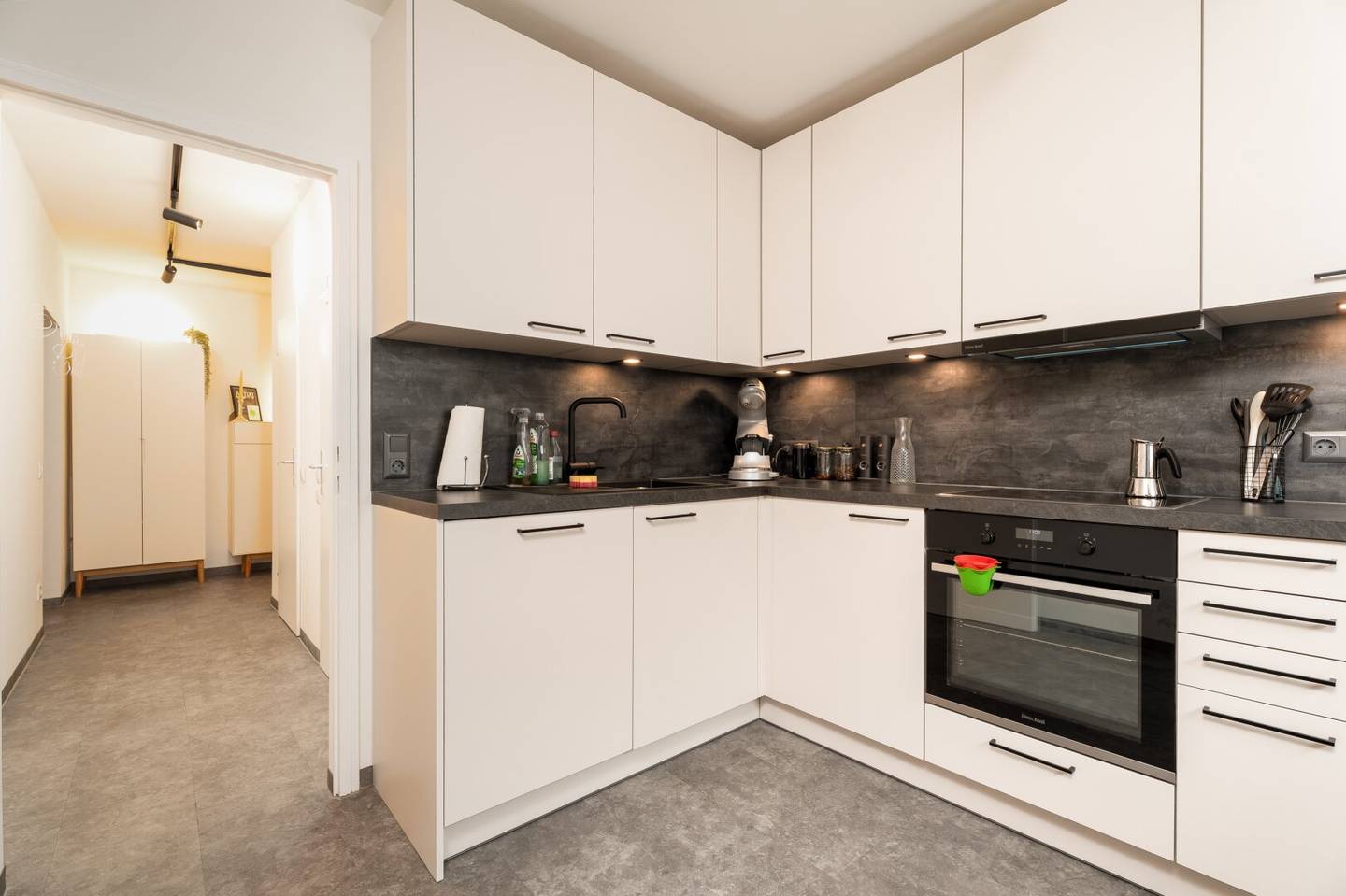 Charming 2.5-room apartment with loggia, near FH Technikum Wien