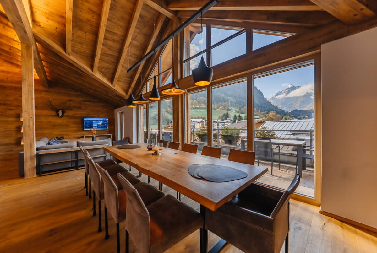 Penthouse centrally located near Kitzsteinhorn with balcony