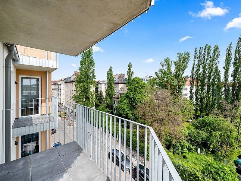 New build apartment with heat pump and good transport links