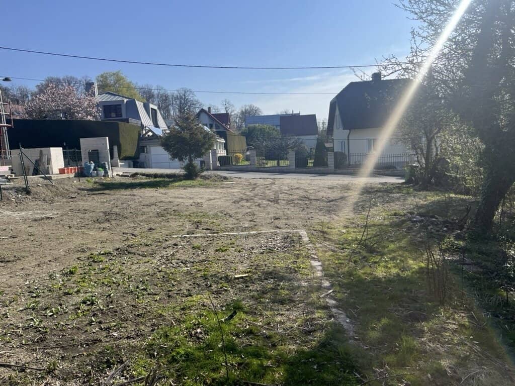 445 m² Building Plot in Hernals