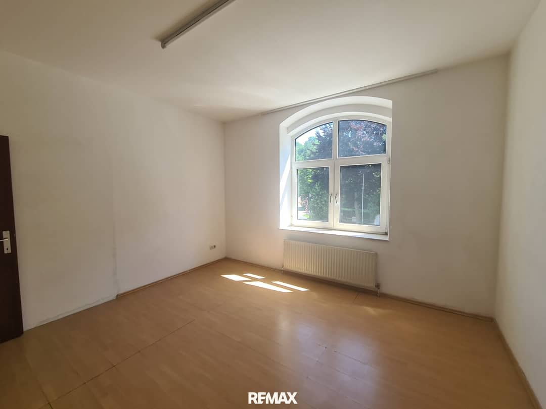 Apartment in the center with separate kitchen