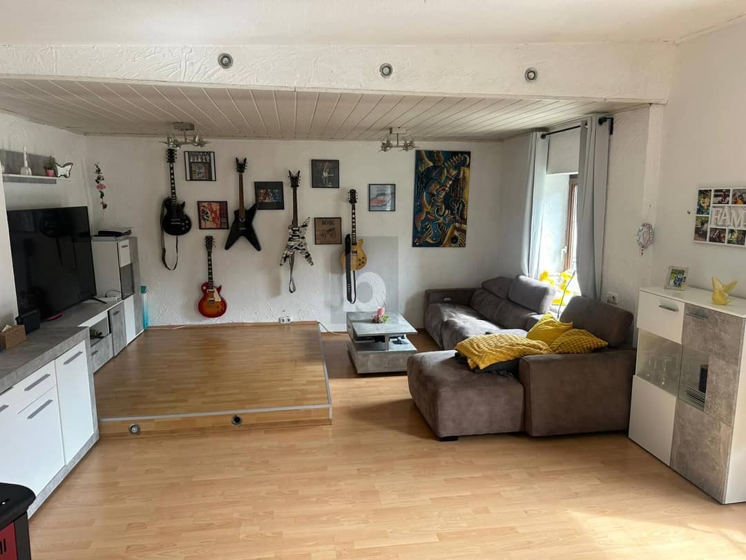Dachgeschosswohnung mit sonniger Dachterrasse und Grünblick