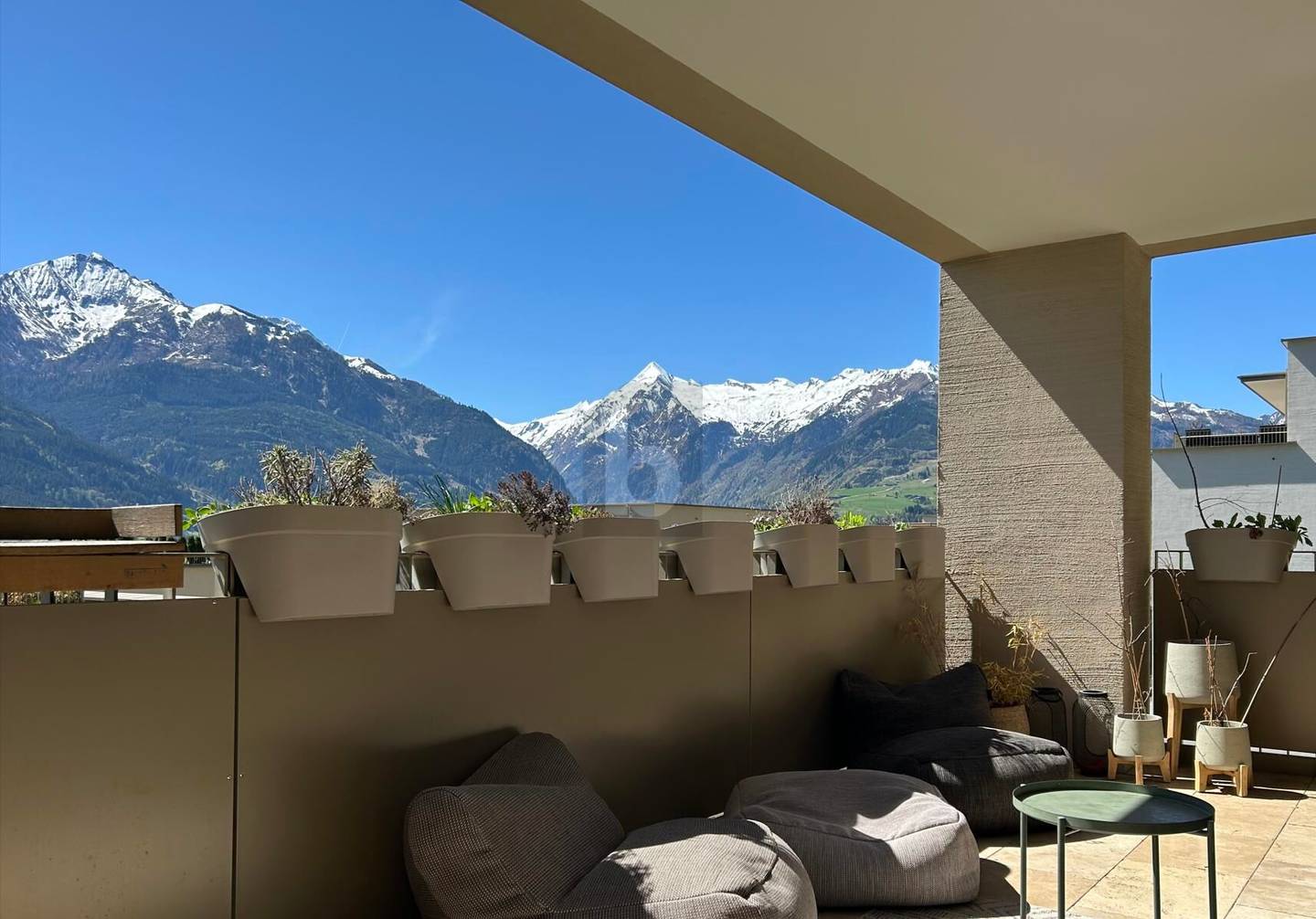 Apartment with panoramic view and two loggias