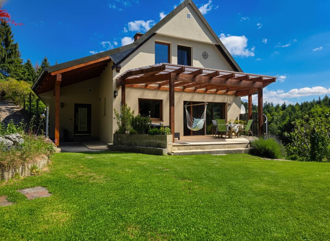 Einfamilienhaus mit Terrassengrundstück