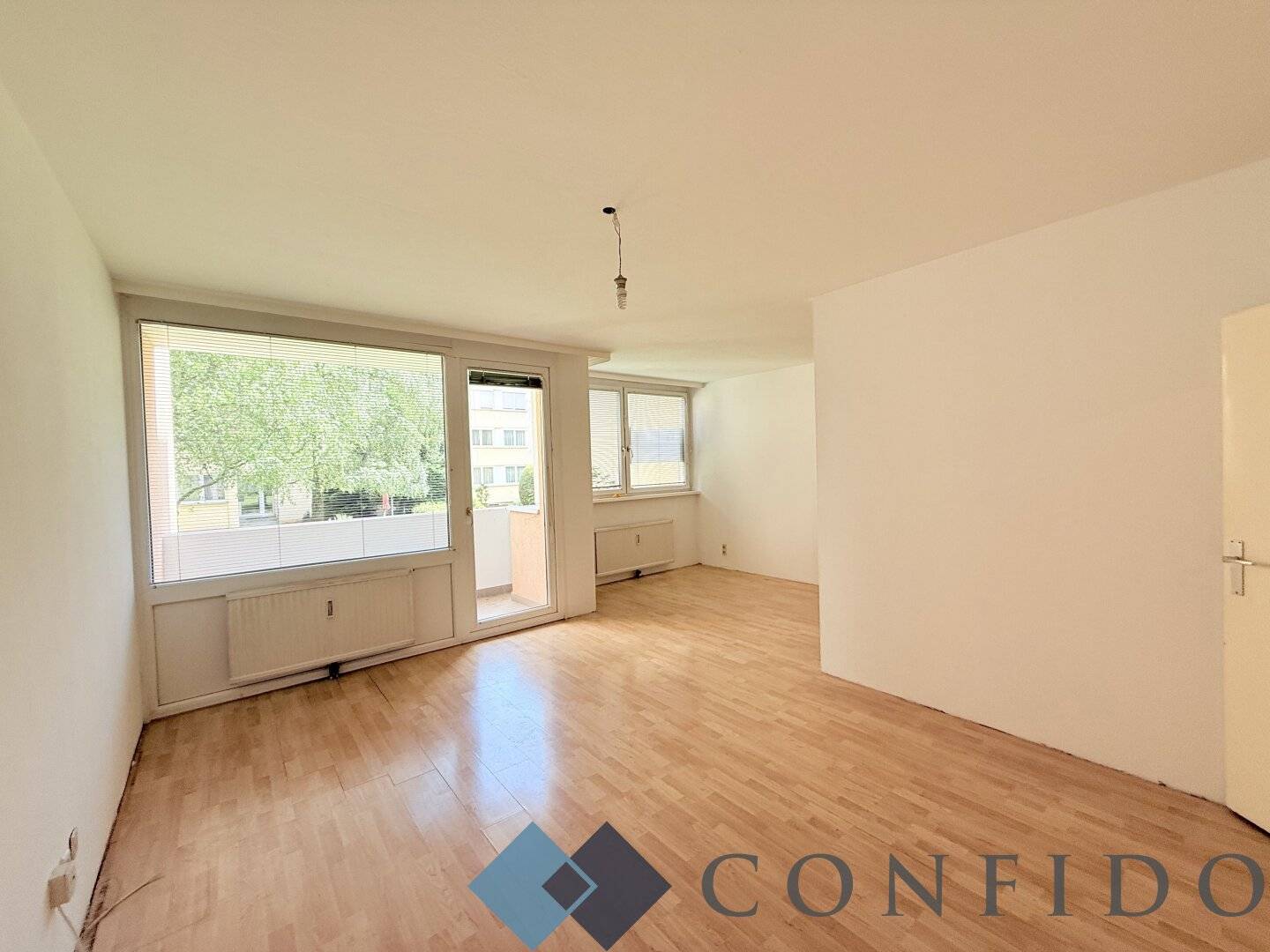 Wohnung Hochparterre ruhige Lage mit Loggia