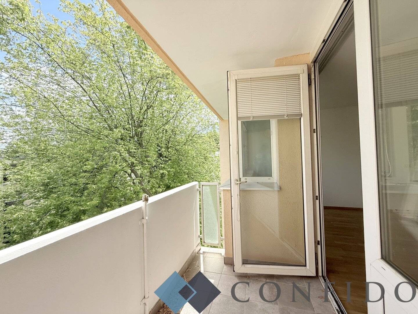 Wohnung Großzügiger Grundriss Loggia Grünblick