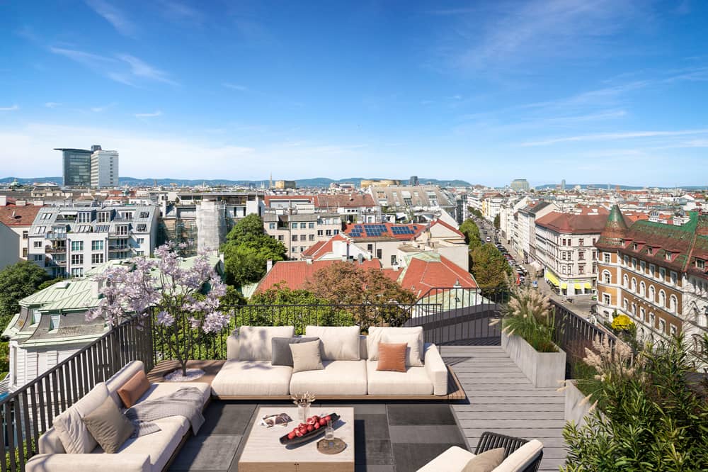 Dachgeschosswohnung with roof terrace and balcony