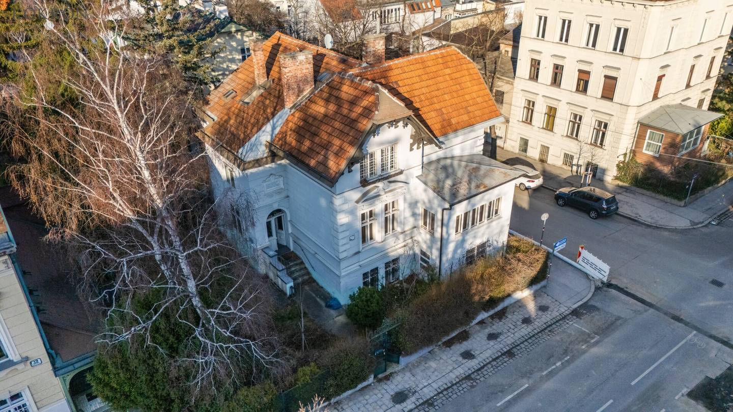 Historic Villa in Währing