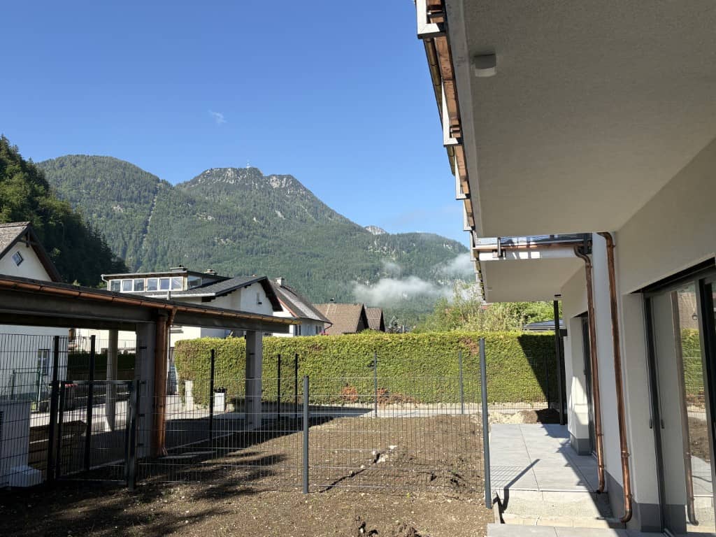 Apartment first occupancy in center with garden