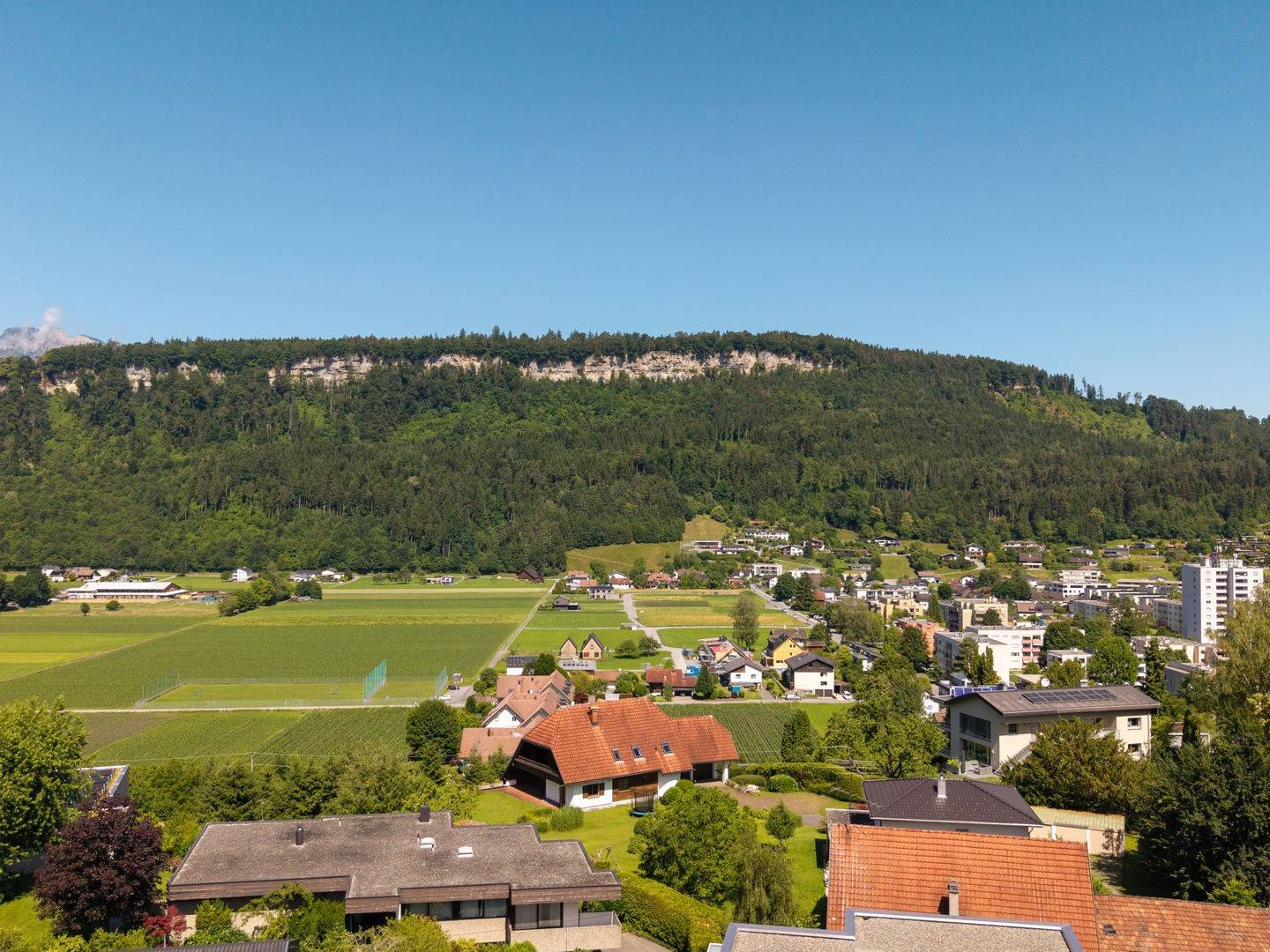 Großzügiges Grundstück mit unverbaubarem Weitblick