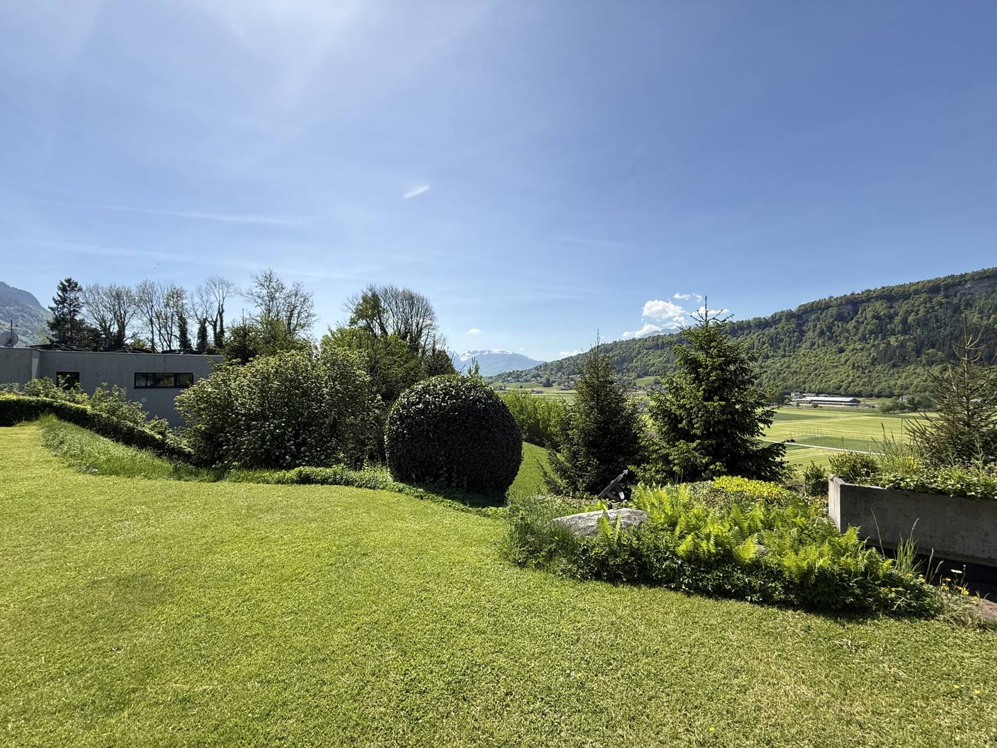 Großzügiges Grundstück mit unverbaubarem Weitblick