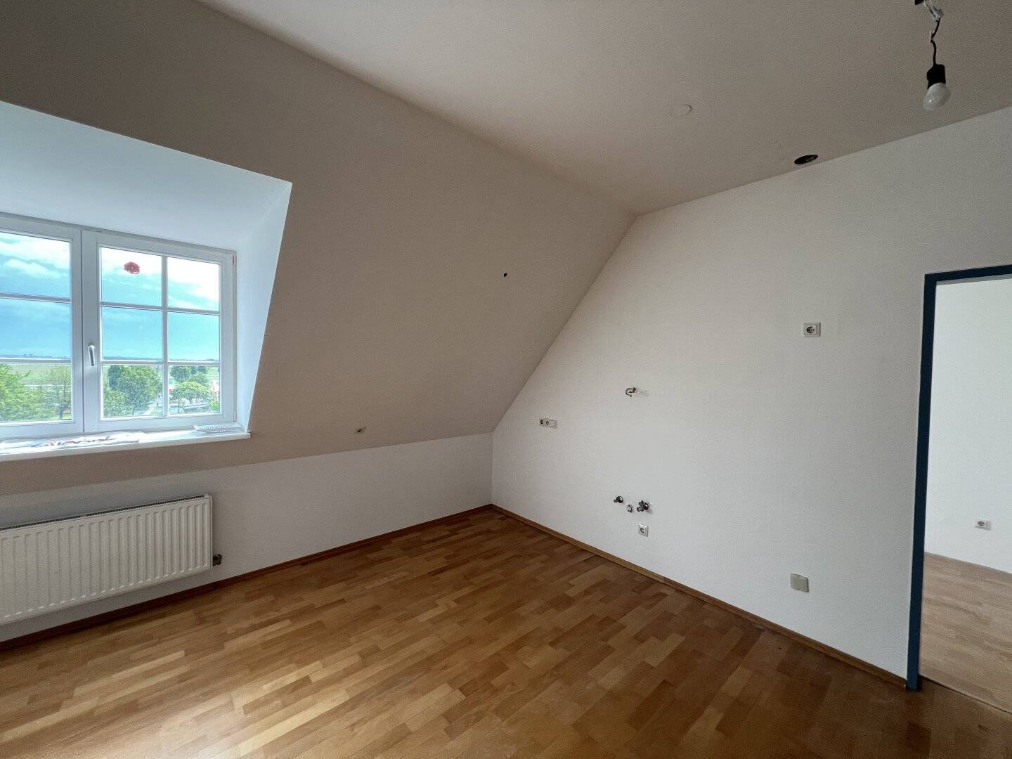 Dachgeschosswohnung klimatisiert mit neuer DanKüche Lift