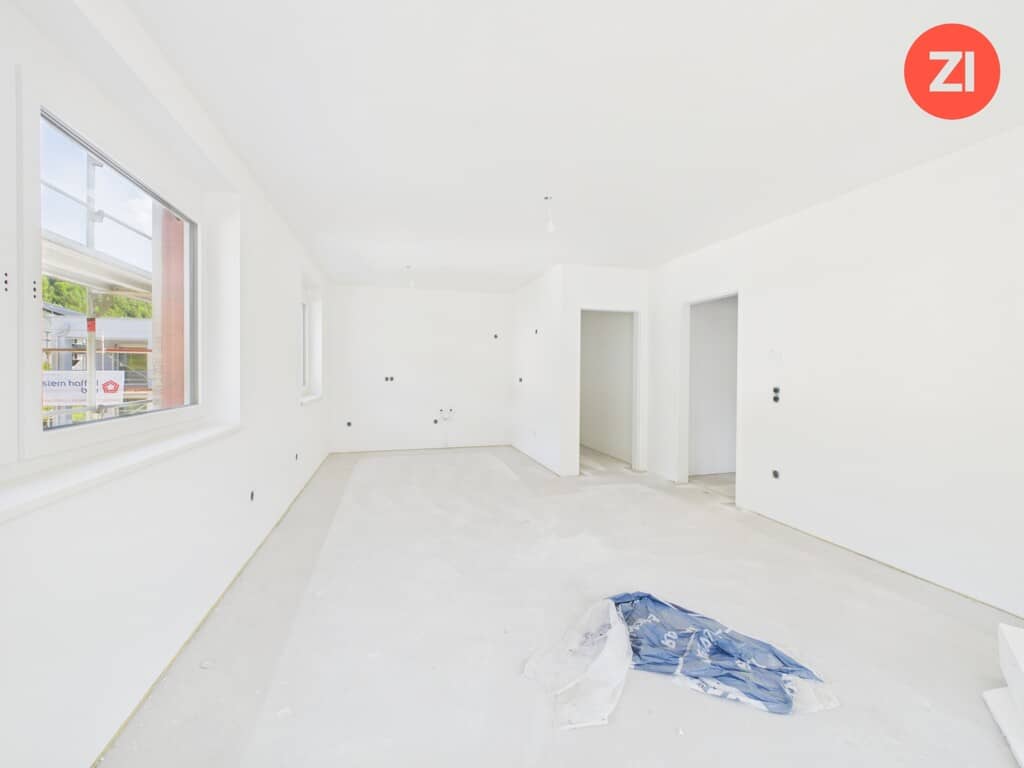 Apartment brand new first occupancy with underground parking space