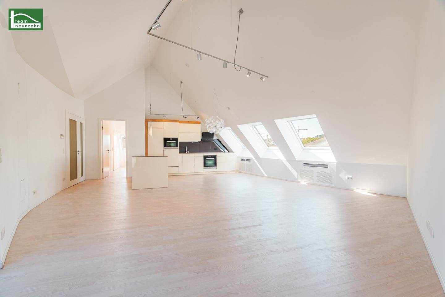 Arrive. Relax. Enjoy. Exclusive penthouse apartment with wellness comfort