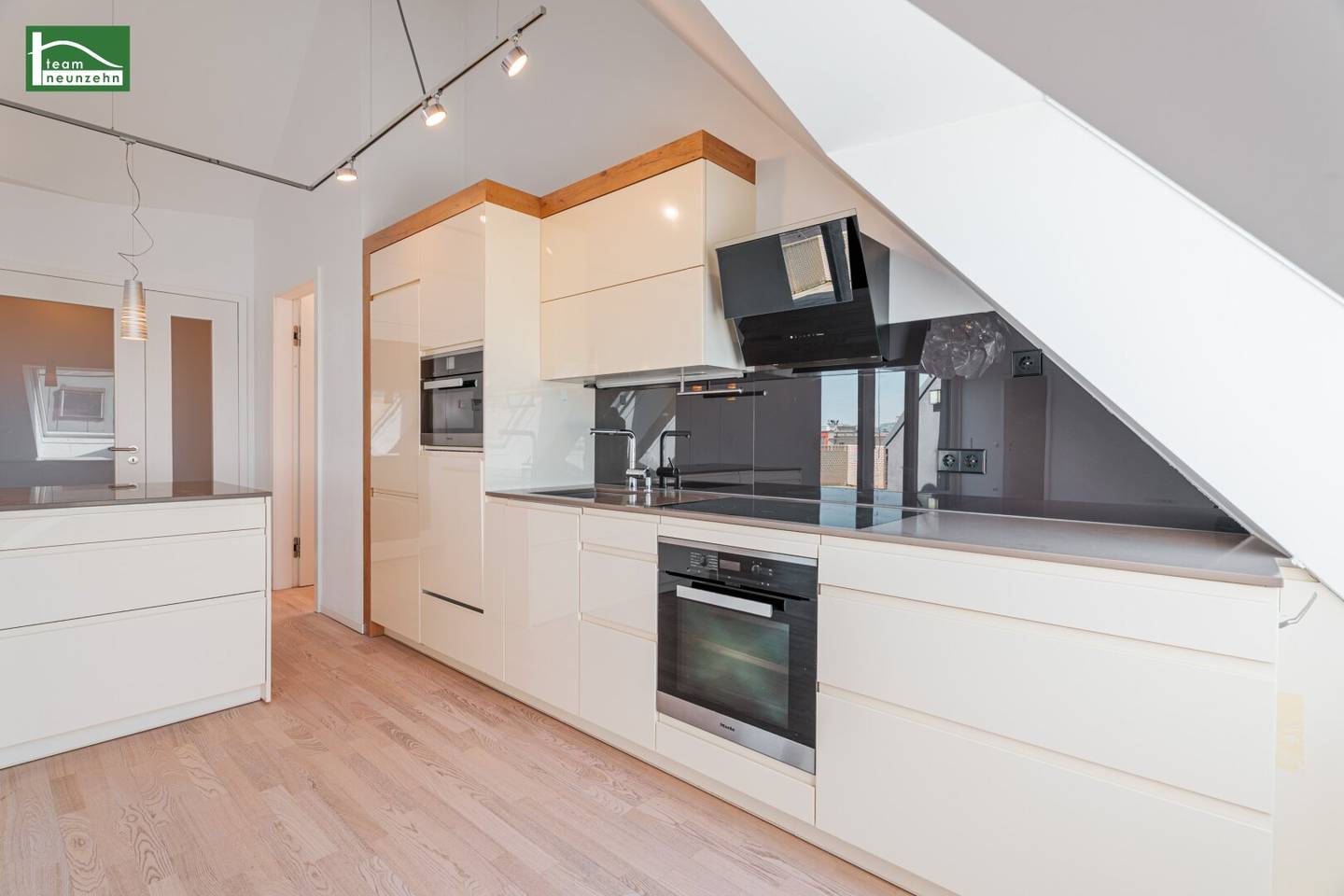 Arrive. Relax. Enjoy. Exclusive penthouse apartment with wellness comfort