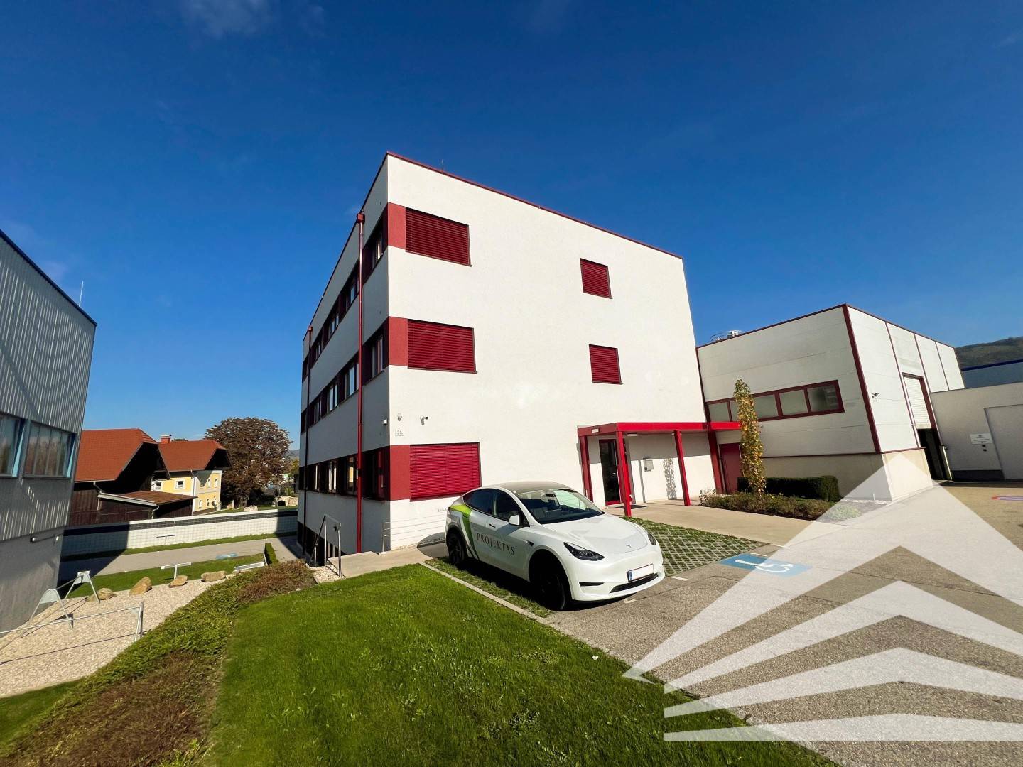 280 m² klimatisierte Bürofläche mit Parkplätzen Nähe Industriezeile!