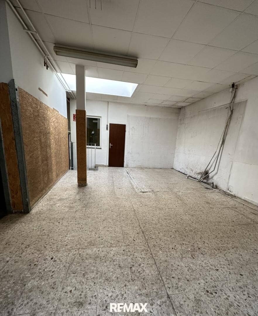Ground-Level Retail Space in Breitenbrunn