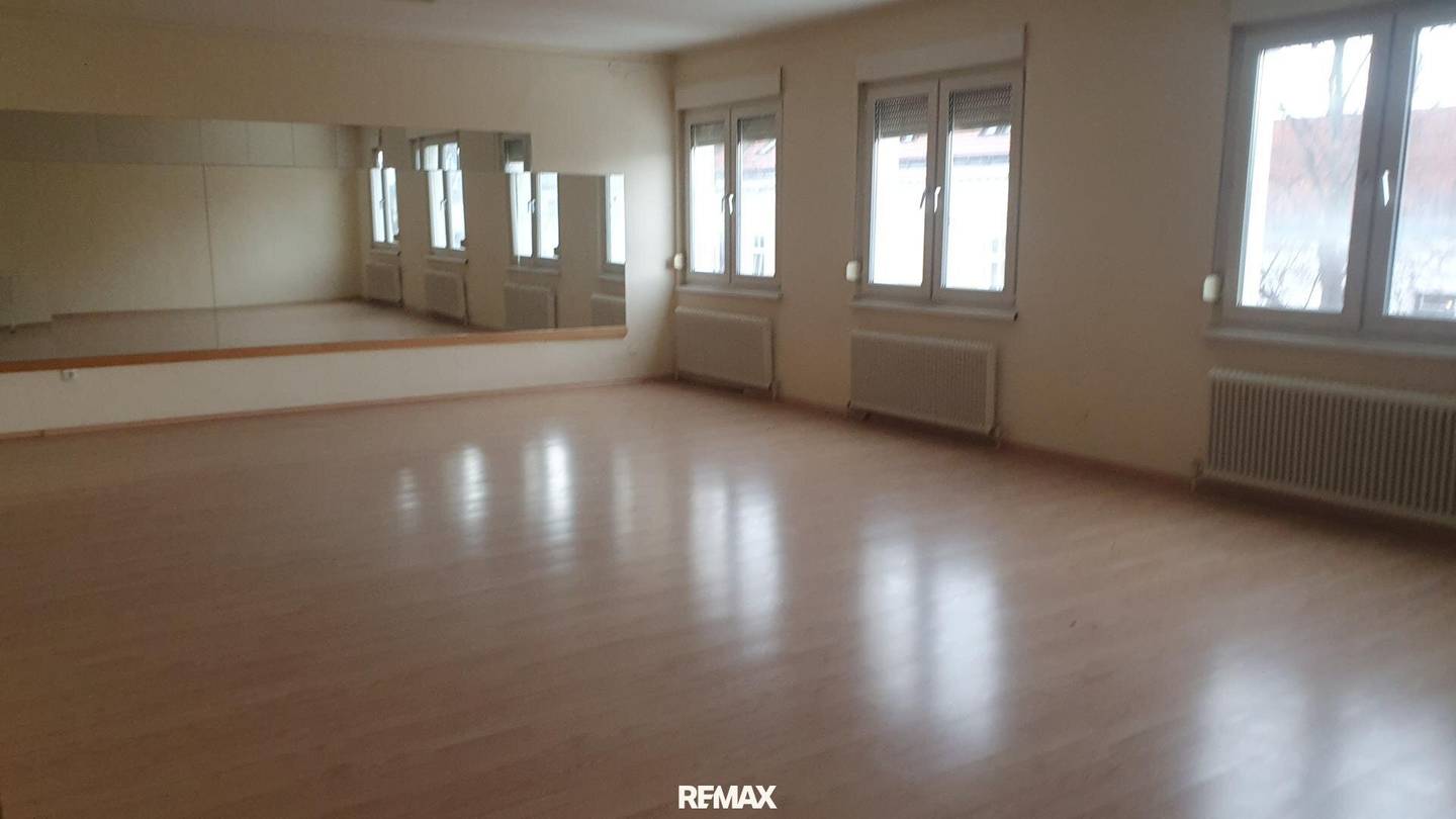 Office in central Neusiedl am See