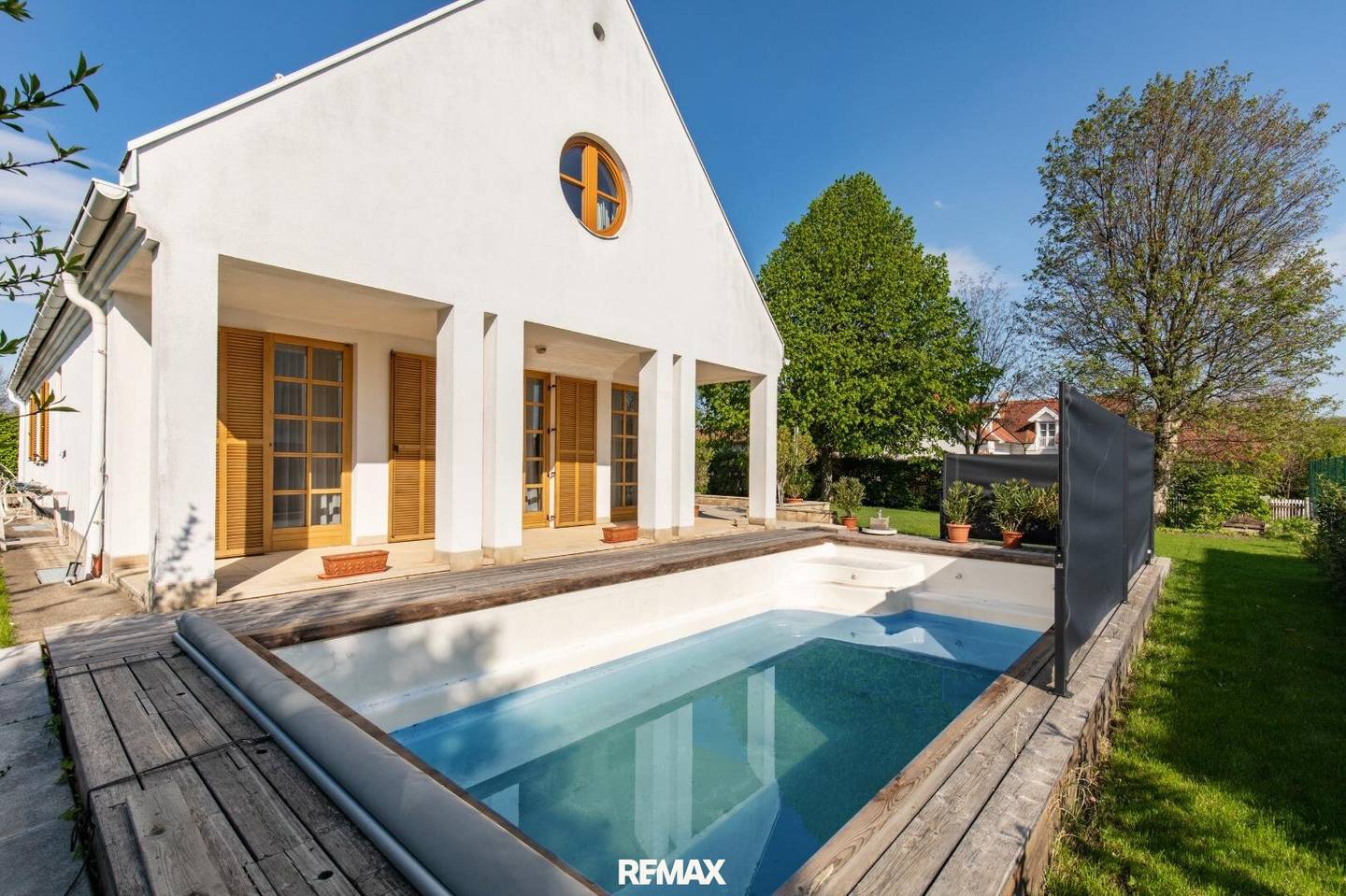 Country House with Pool and Sauna in Neusiedl