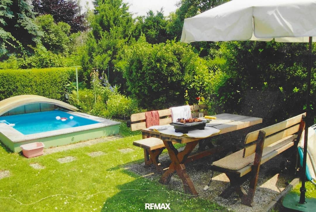 Einfamilienhaus mit Pool und Garage in 1220 Wien