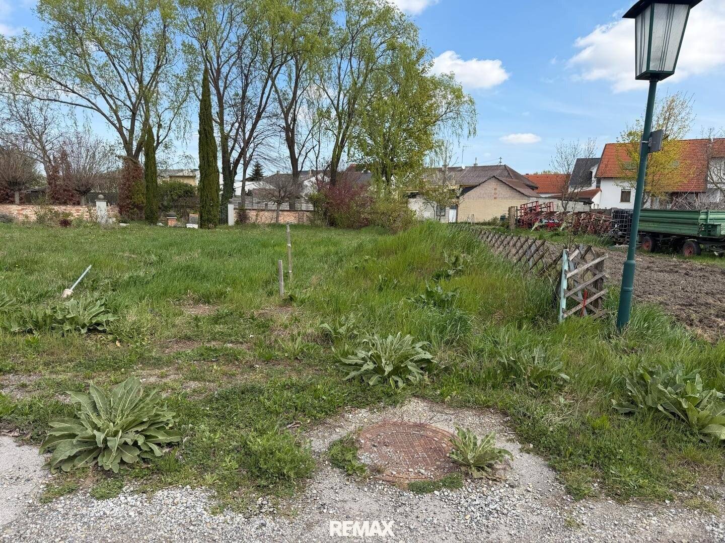 Baugrundstück in Winden am See