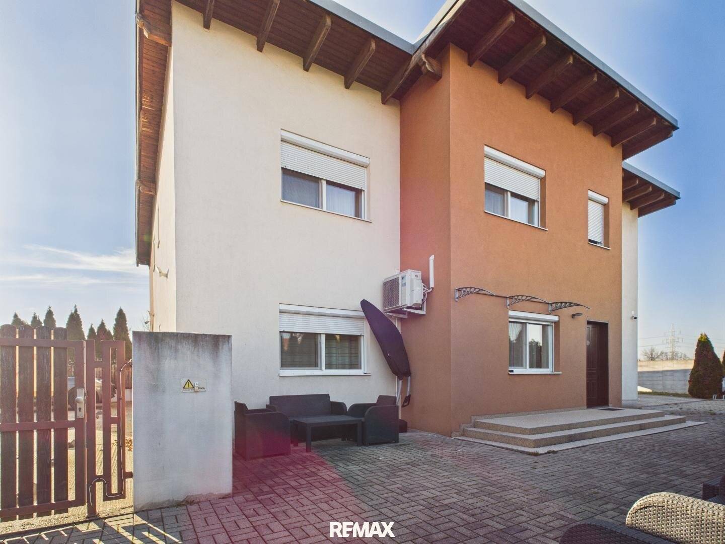 Mehrfamilienhaus mit Gästebereich in Parndorf