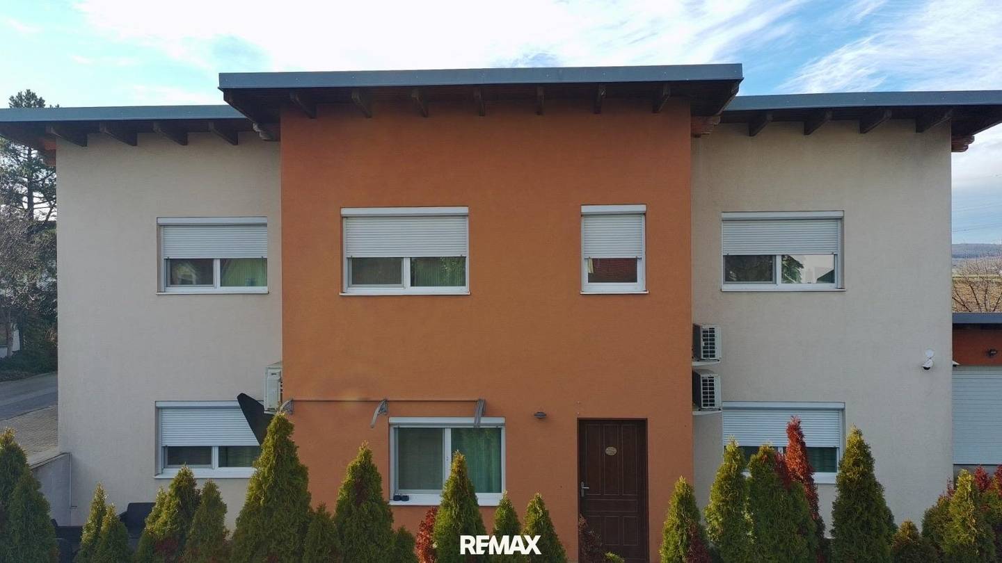 Mehrfamilienhaus mit Gästebereich in Parndorf