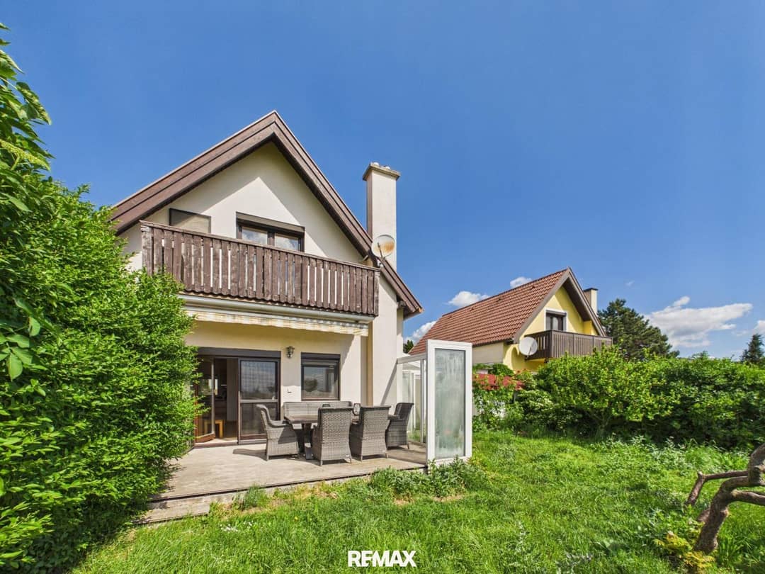 Sonniges Einfamilienhaus mit Seeblick