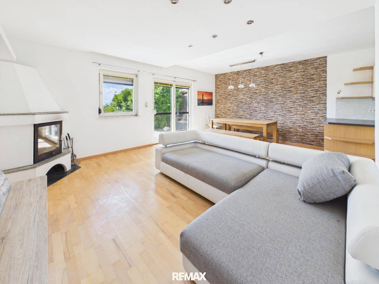 Single-family house with terrace and lake view in Donnerskirchen