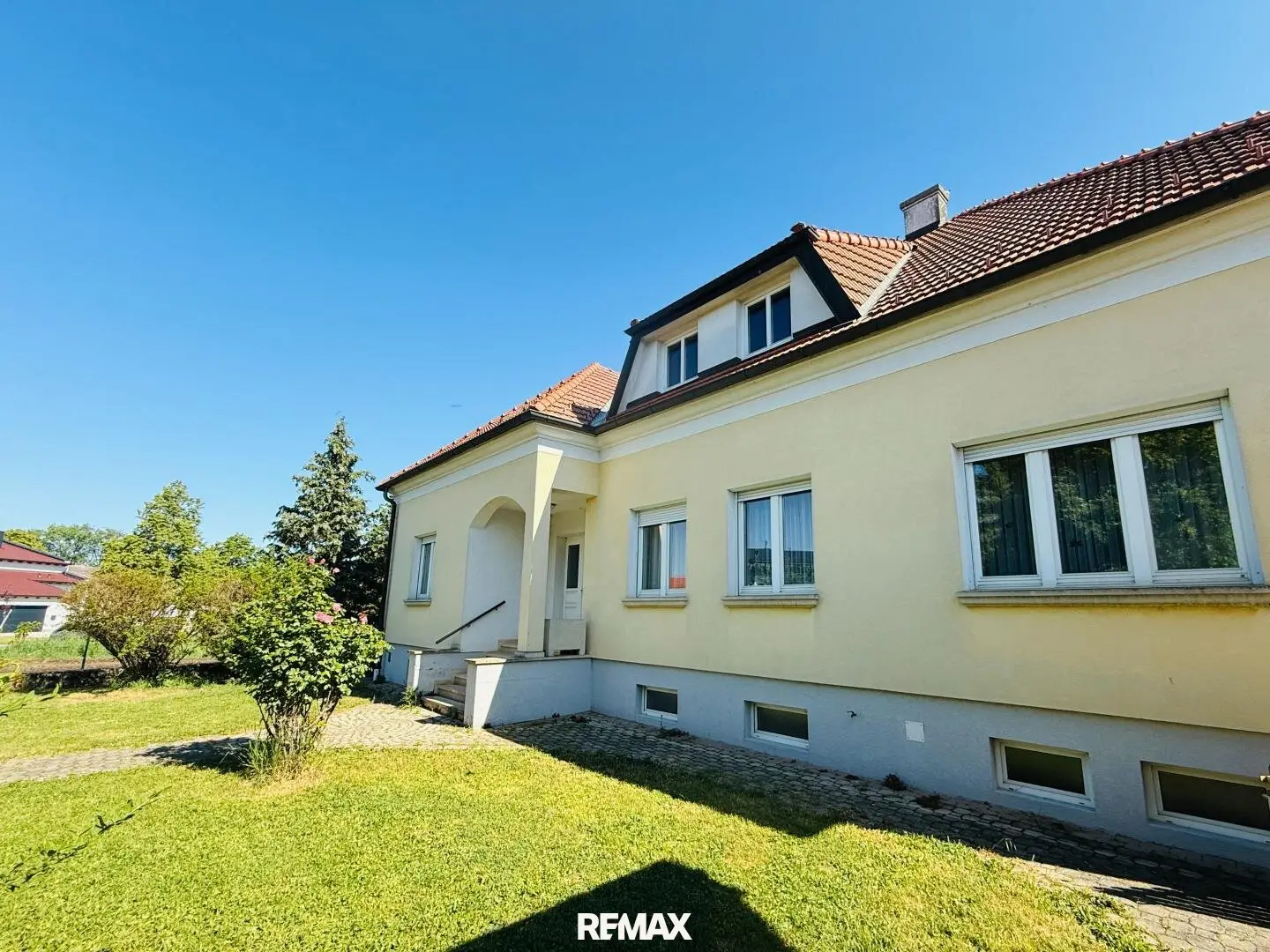 7.337 m² Mehrfamilienhaus in Zurndorf