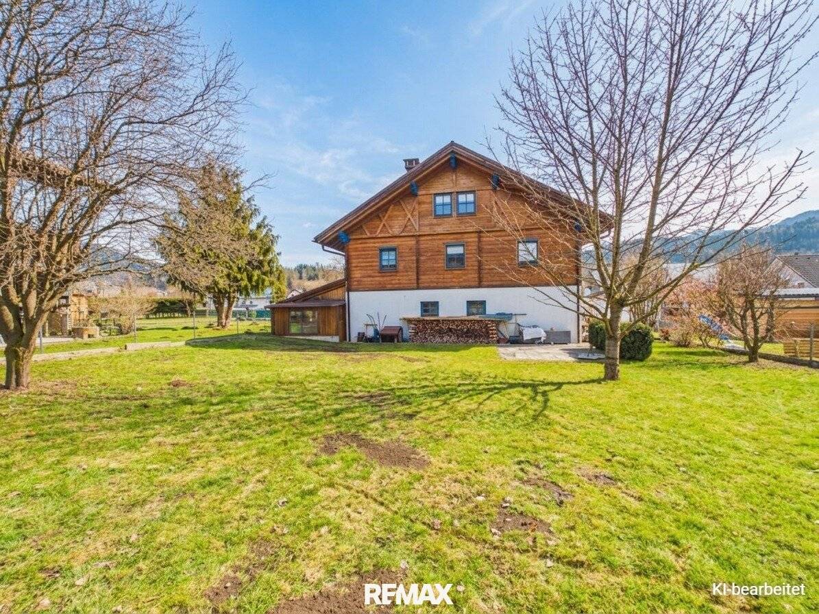 Tyrolean Wooden House in Jauring