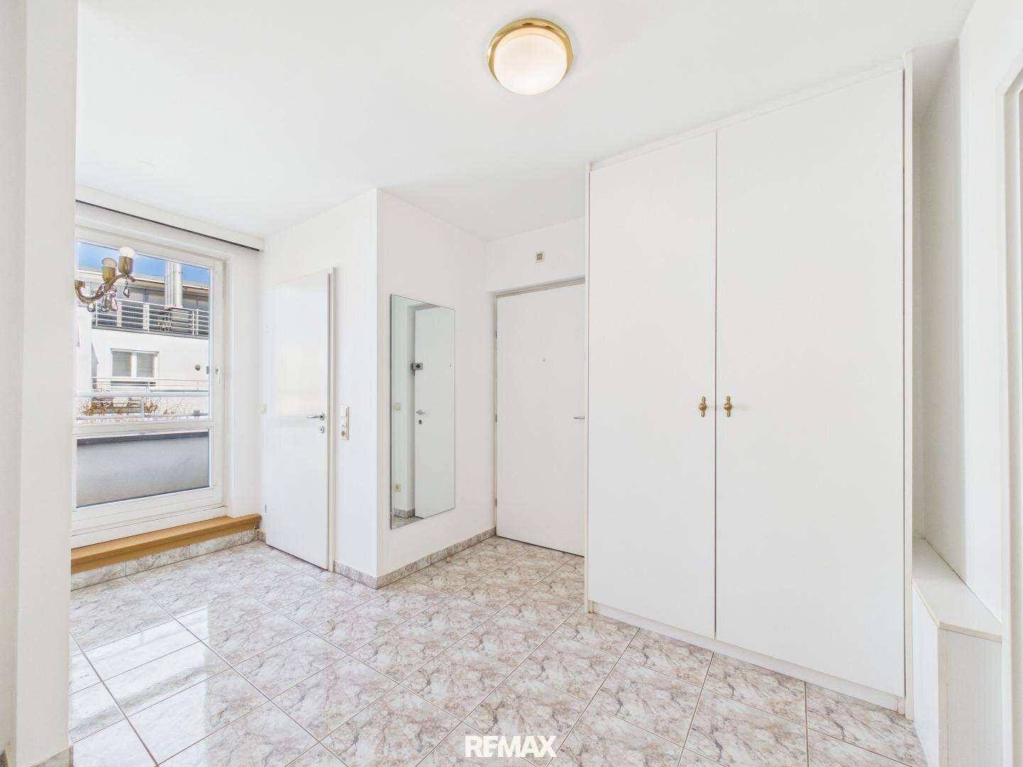 Two level apartment with terraces at Hackenberg