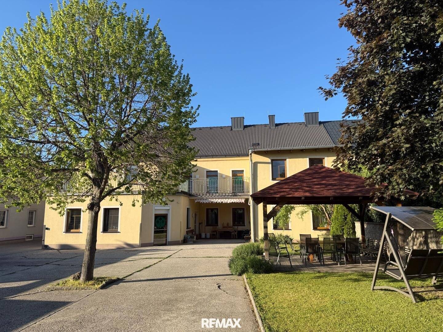 Zinshaus mit 8 Einheiten in Zurndorf