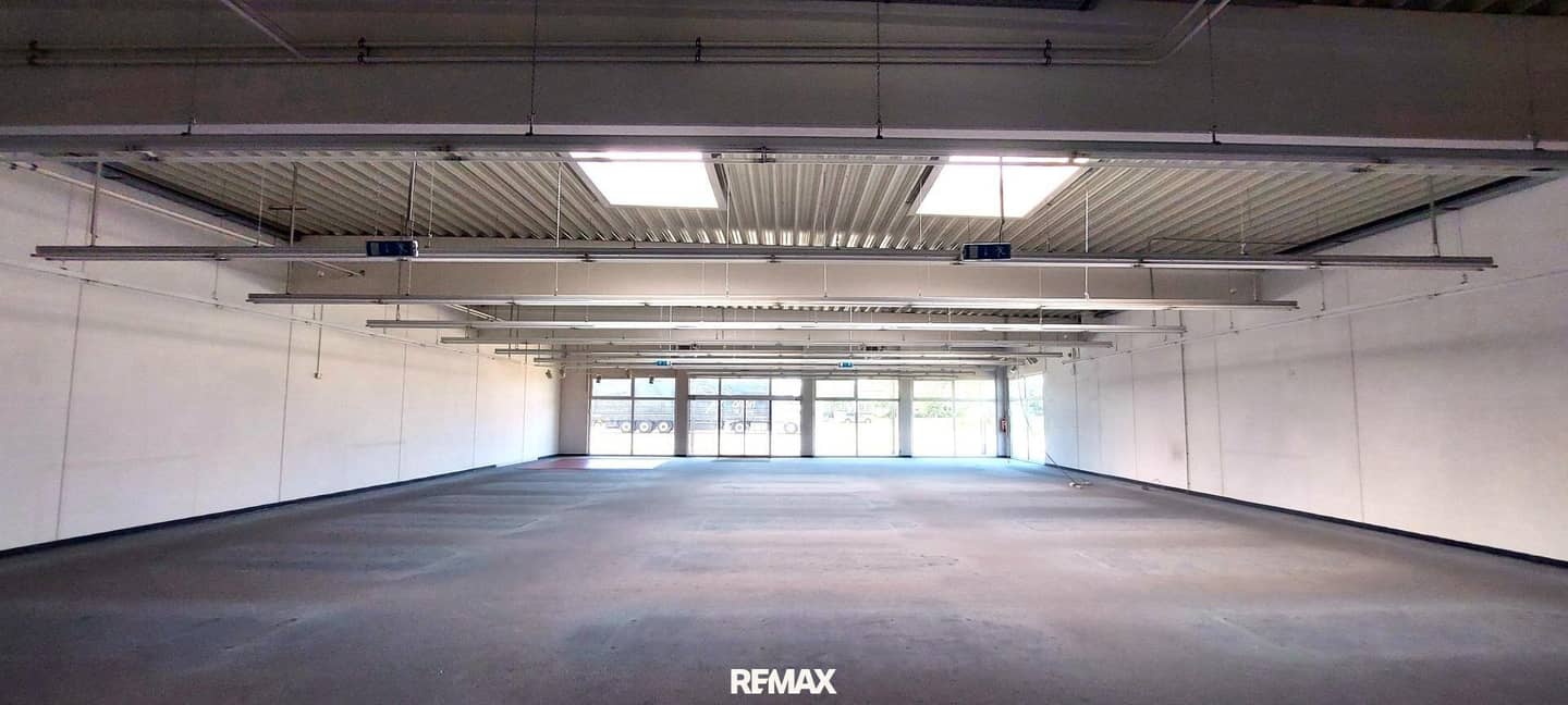 Geschäftslokal 534 m² im Fachmarktzentrum